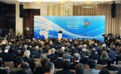 Президент Азербайджана и его супруга приняли участие в I Всемирном форуме выпускников МГИМО (ФОТО)