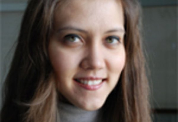 В Баку состоится презентация художественного романа Динары Хайрулиной "Белая лестница"