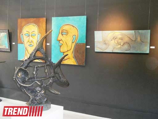 В Баку открылась выставка Солтана Гары - нюансы, оттенки, эмоции (фотосессия)