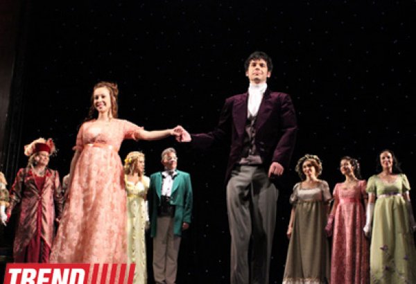 В Баку состоялась премьера спектакля "Гордость и предубеждение" - история человеческих душ и романтической любви (фото)