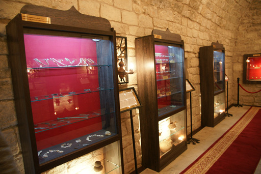 Уникальная нумизматическая экспозиция в Ичери Шехер (фотосессия)