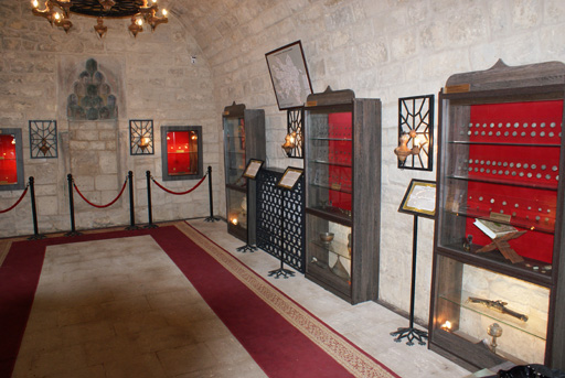 Уникальная нумизматическая экспозиция в Ичери Шехер (фотосессия)