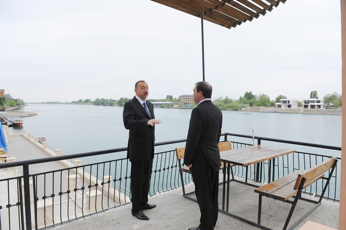 Президент Ильхам Алиев ознакомился в Мингячевире с реконструированным Набережным парком (ФОТО)