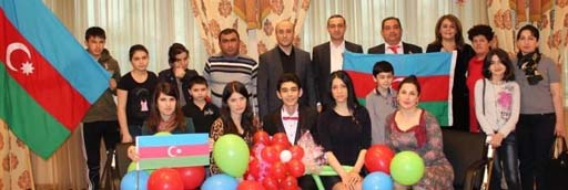 Эмин Эминзаде стал победителем международного конкурса "Золотой микрофон" в Казахстане (фото)