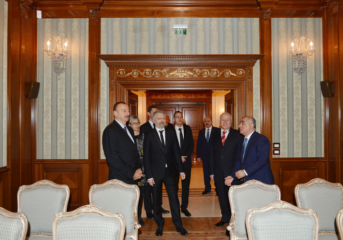 Ильхам Алиев принял участие в открытии Азербайджанского государственного музыкального театра (ФОТО)