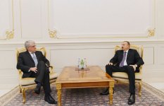 Президент Азербайджана принял верительные грамоты послов Аргентины и Македонии (ФОТО)