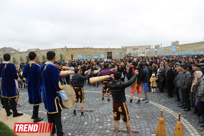 В заповеднике "Храм Атешгях" торжественно отметили Международный день памятников и исторических мест (фото)