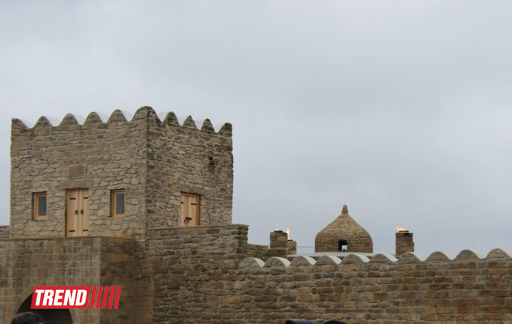 В заповеднике "Храм Атешгях" торжественно отметили Международный день памятников и исторических мест (фото)