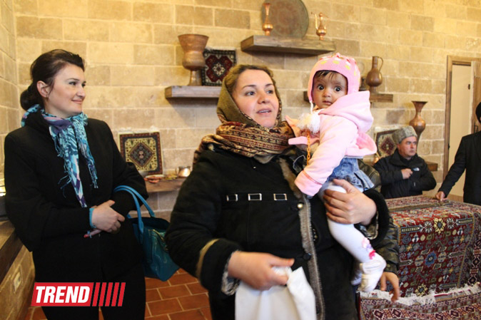 В заповеднике "Храм Атешгях" торжественно отметили Международный день памятников и исторических мест (фото)