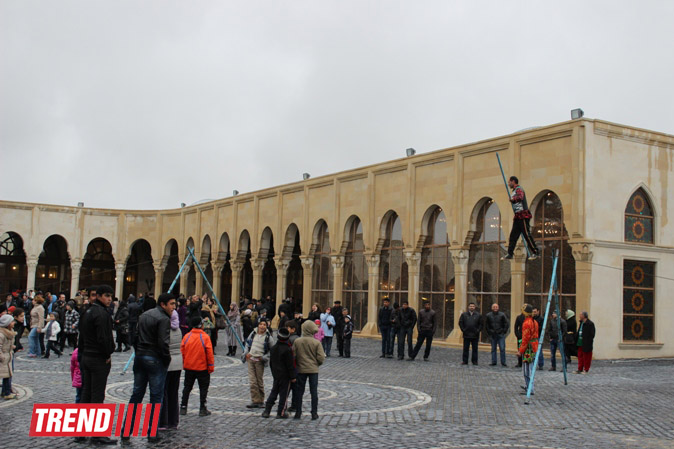 В заповеднике "Храм Атешгях" торжественно отметили Международный день памятников и исторических мест (фото)
