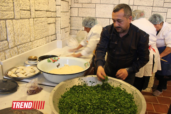 В заповеднике "Храм Атешгях" торжественно отметили Международный день памятников и исторических мест (фото)