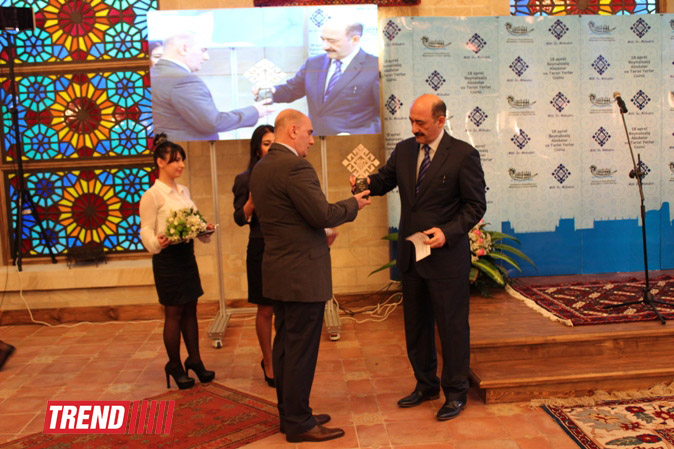 В заповеднике "Храм Атешгях" торжественно отметили Международный день памятников и исторических мест (фото)