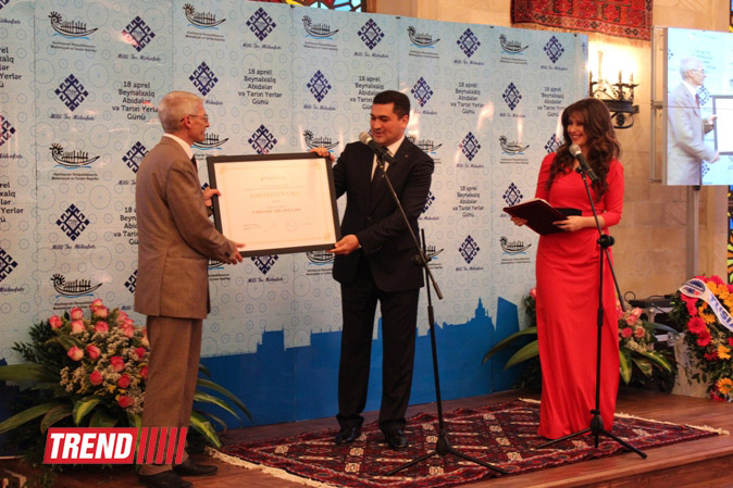 В заповеднике "Храм Атешгях" торжественно отметили Международный день памятников и исторических мест (фото)