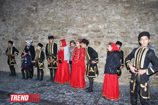 В заповеднике "Храм Атешгях" торжественно отметили Международный день памятников и исторических мест (фото)