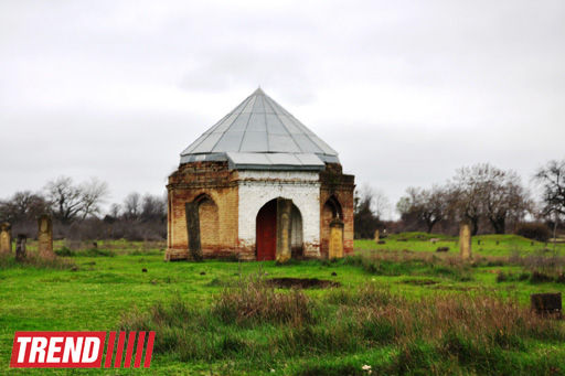 Путешествие в Хачмаз - гробница шейха Мовлана Юсиф Баба XIII века (фото, часть вторая)