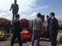 Команда КВН "Сборная Азербайджана" почтила память Анара Мамедханова (фото)