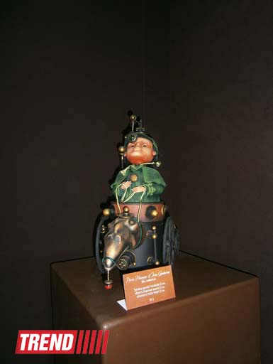 Потрясающие экспонаты мастеров искусства: в Баку открылась арт-галерея "Кукла" (фото)