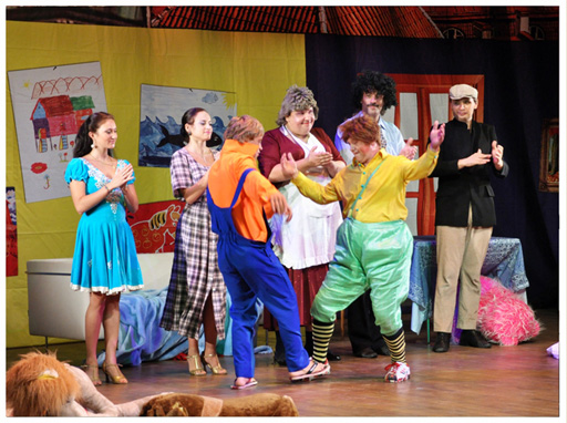 Московский театр впервые представит в Баку музыкальный спектакль  "Малыш и Карлсон" (фото)