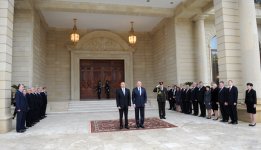 В Баку состоялась церемония официальной встречи президента Латвии (ФОТО)