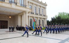 В Баку состоялась церемония официальной встречи президента Латвии (ФОТО)
