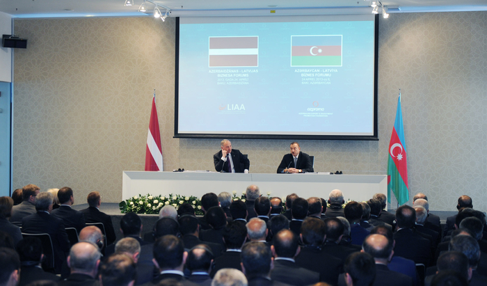 В Баку состоялся азербайджано-латвийский бизнес-форум (ФОТО)