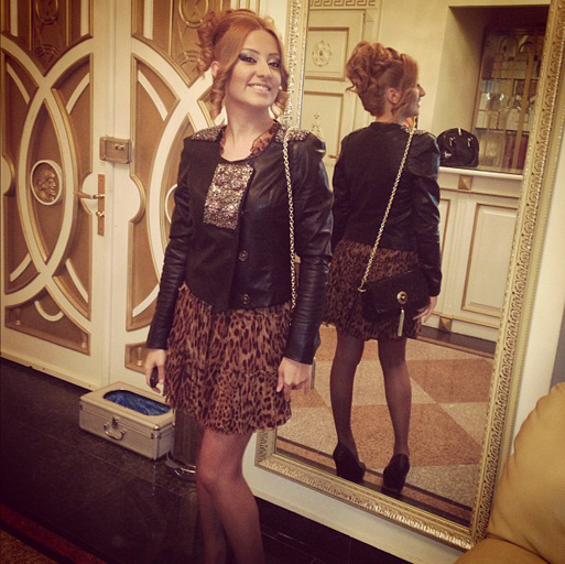 Аян Бабакишиева реализовала музыкальный фотопроект в графике (видео-фото)