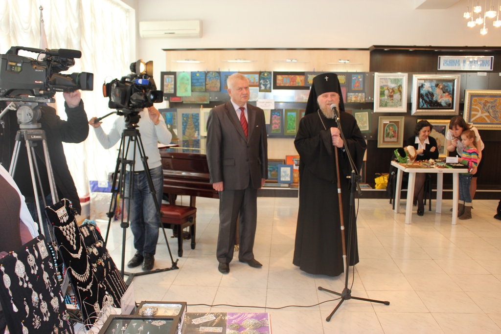 В Баку прошла благотворительная пасхальная акция (фото)