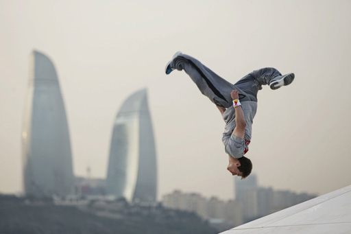 Путешествие самого известного в мире паркуриста Райана Дойла в Баку (видео-фото)