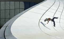 Путешествие самого известного в мире паркуриста Райана Дойла в Баку (видео-фото)