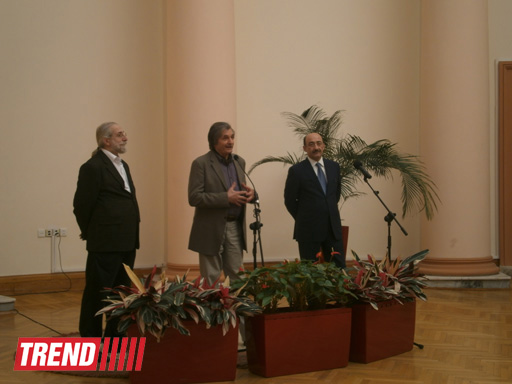 В Баку показали "Яркий мир" Аббаса Кязимова (фото)