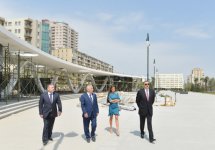 Ильхам Алиев ознакомился с ходом строительных работ в новом комплексе отдыха в Баку (ФОТО)