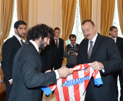 Президент Ильхам Алиев: В Азербайджане спорт стремительно развивается и есть очень хорошие результаты (ФОТО)