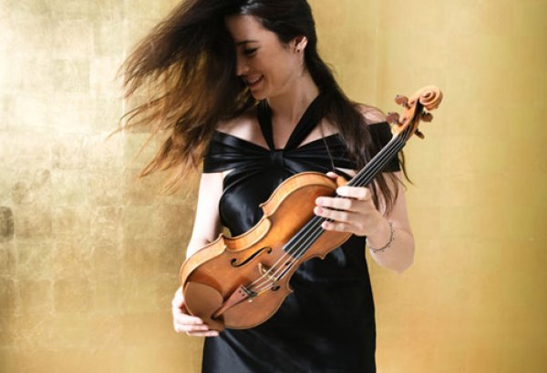 Фотогалерея всемирно известной скрипачки Сабины Ракчеевой (фотосессия)