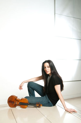 Фотогалерея всемирно известной скрипачки Сабины Ракчеевой (фотосессия)