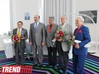 В Азербайджане известным деятелям культуры и искусства вручены высокие государственные награды (фото)