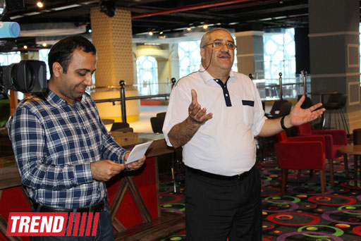 В Баку состоялся турнир по боулингу среди представителей СМИ (фотосессия)