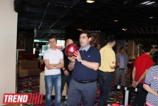 В Баку состоялся турнир по боулингу среди представителей СМИ (фотосессия)