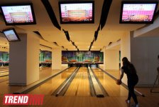 В Баку состоялся турнир по боулингу среди представителей СМИ (фотосессия)