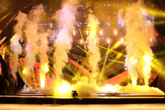 Лорин и участники "Евровидения-2013" на сцене "Мальмё Арена" (видео-фото)