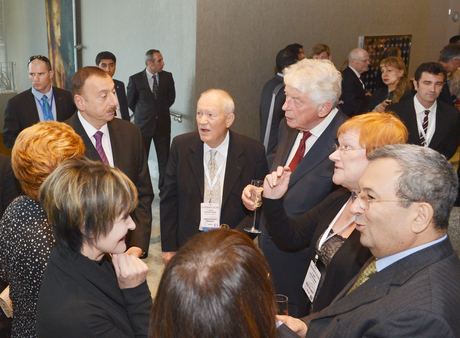 Президент Азербайджана и его супруга приняли участие на приеме, организованном в честь участников проходящего в Баку Первого Южнокавказского форума (ФОТО)