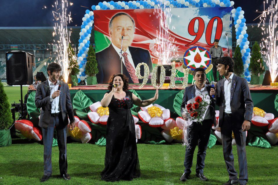 Айбениз Гашимова рассказала о праздничном концерте  в Лянкяране (фотосессия)