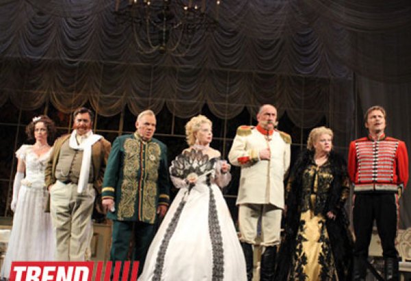 Триумф звезд Малого театра России в Баку в спектакле "На всякого мудреца довольно простоты" (фотосессия)