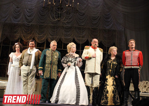 Триумф звезд Малого театра России в Баку в спектакле "На всякого мудреца довольно простоты" (фотосессия)