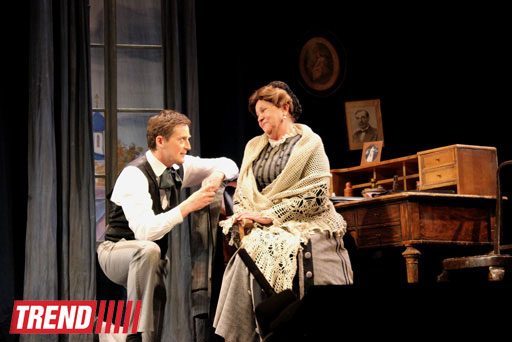 Триумф звезд Малого театра России в Баку в спектакле "На всякого мудреца довольно простоты" (фотосессия)