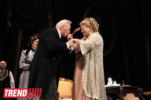 Триумф звезд Малого театра России в Баку в спектакле "На всякого мудреца довольно простоты" (фотосессия)