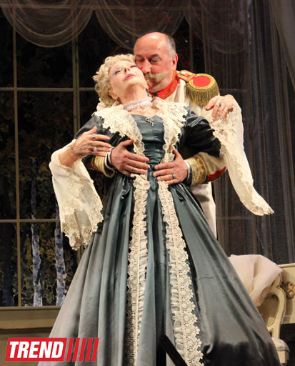 Триумф звезд Малого театра России в Баку в спектакле "На всякого мудреца довольно простоты" (фотосессия)