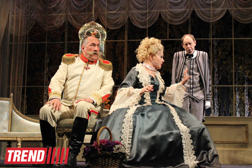 Триумф звезд Малого театра России в Баку в спектакле "На всякого мудреца довольно простоты" (фотосессия)