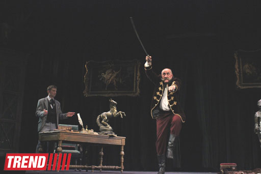 Триумф звезд Малого театра России в Баку в спектакле "На всякого мудреца довольно простоты" (фотосессия)