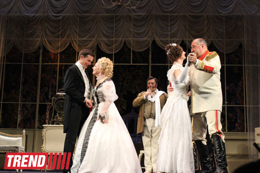 Триумф звезд Малого театра России в Баку в спектакле "На всякого мудреца довольно простоты" (фотосессия)