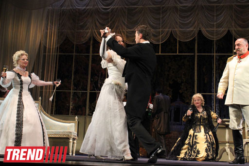 Триумф звезд Малого театра России в Баку в спектакле "На всякого мудреца довольно простоты" (фотосессия)